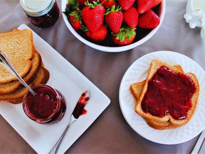 homemade 3 ingredients Strawberry Jam