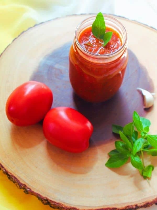 Homemade Marinara Sauce made with fresh tomatoes-Instant Pot