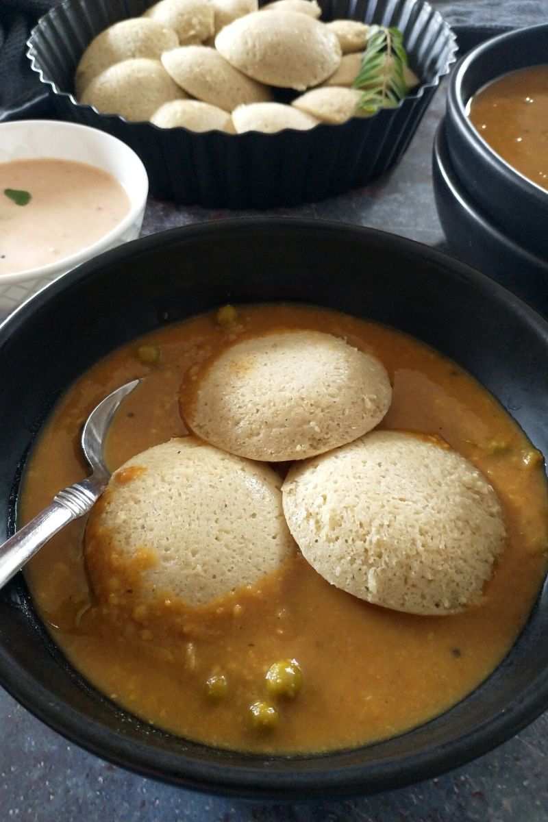 Quinoa Idli with sambar 