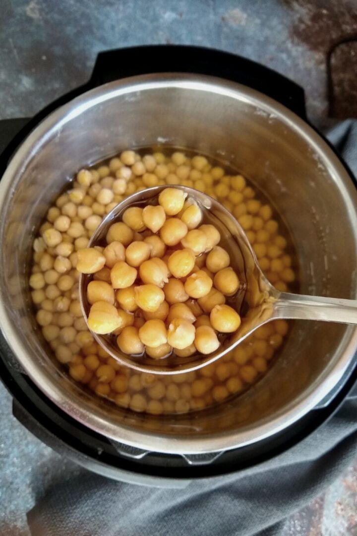 dry chickpeas