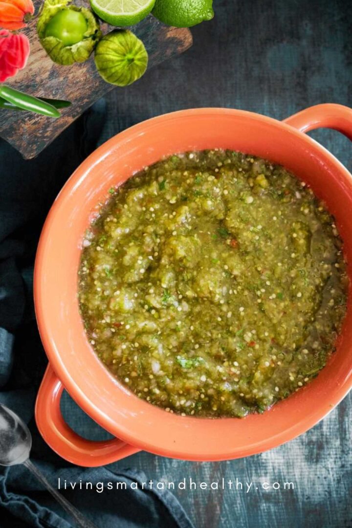 salsa with tomatillos