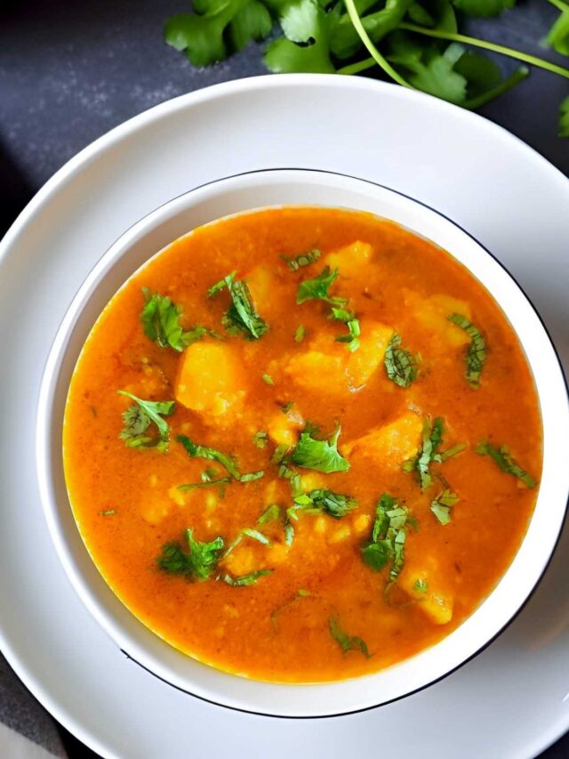 Easy Potato Curry [Aloo Ki Sabji]