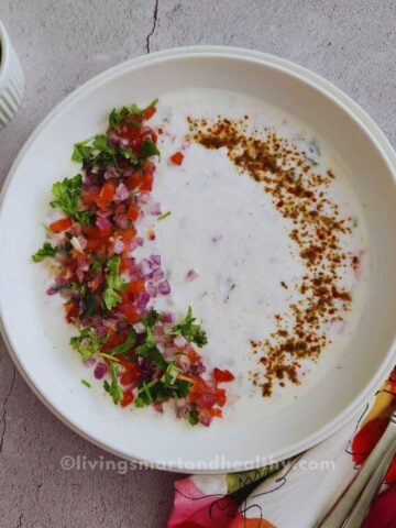 onion tomato raita