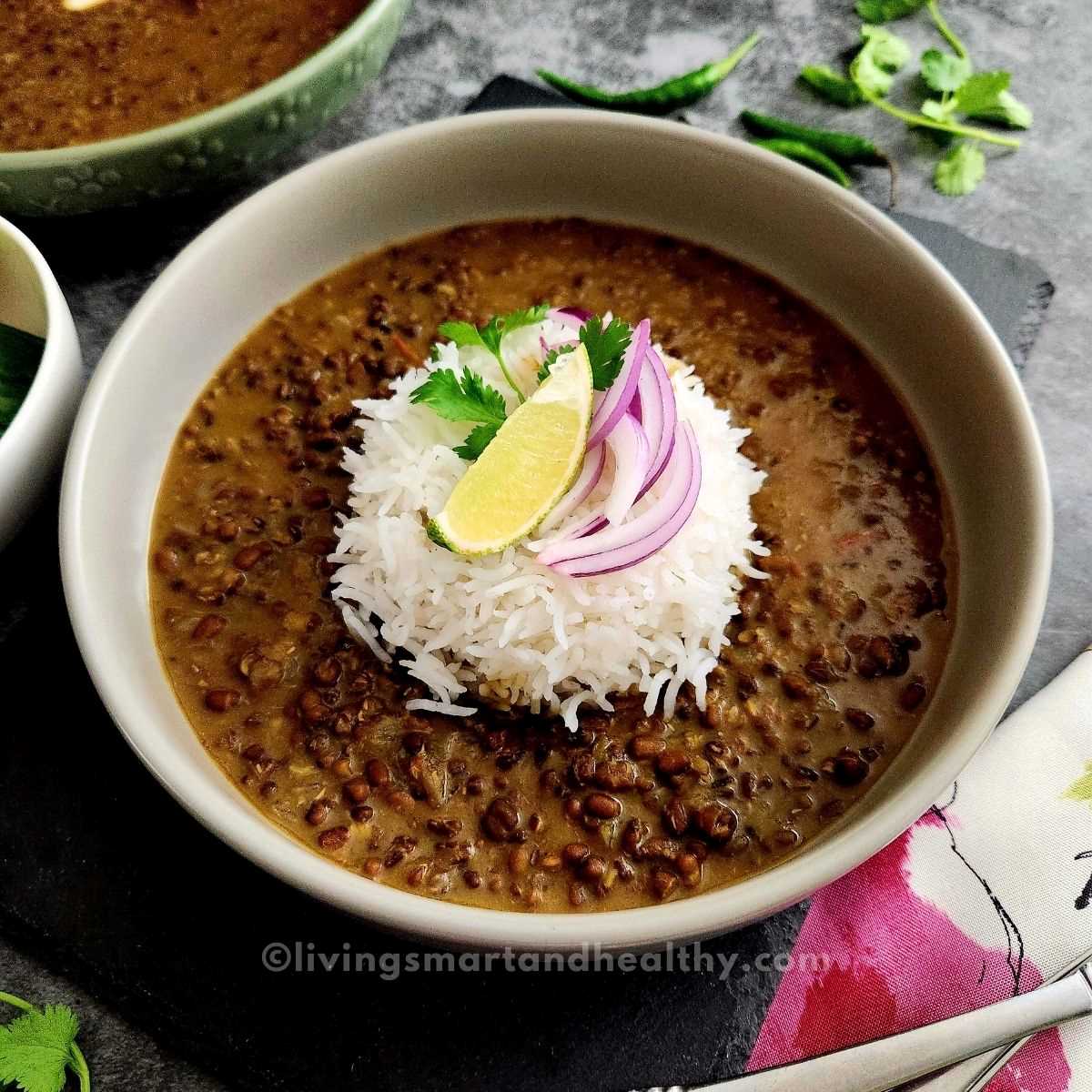 kaali daal