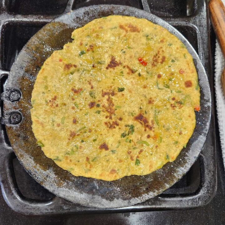 cook paratha on both sides