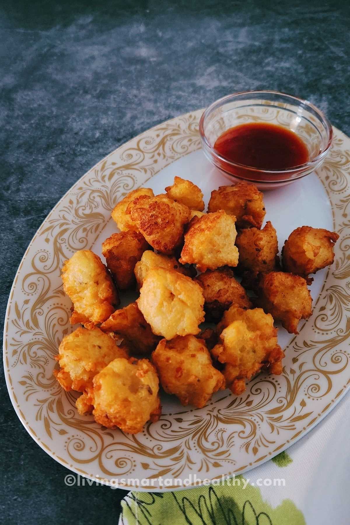 chawal ke pakode served with ketchup