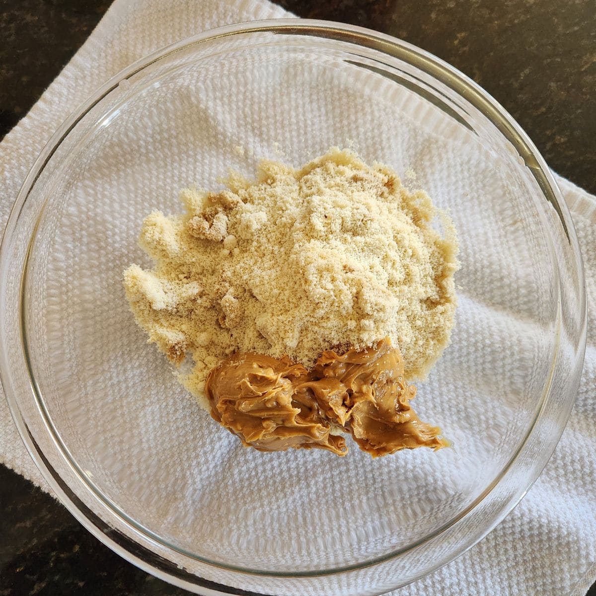 ingredients for almond flour peanut butter cookies	