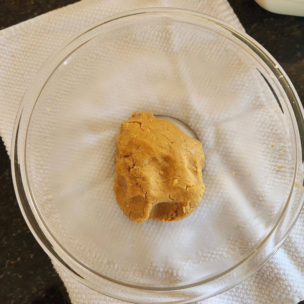 mix ingredients for almond flour peanut butter cookies	
