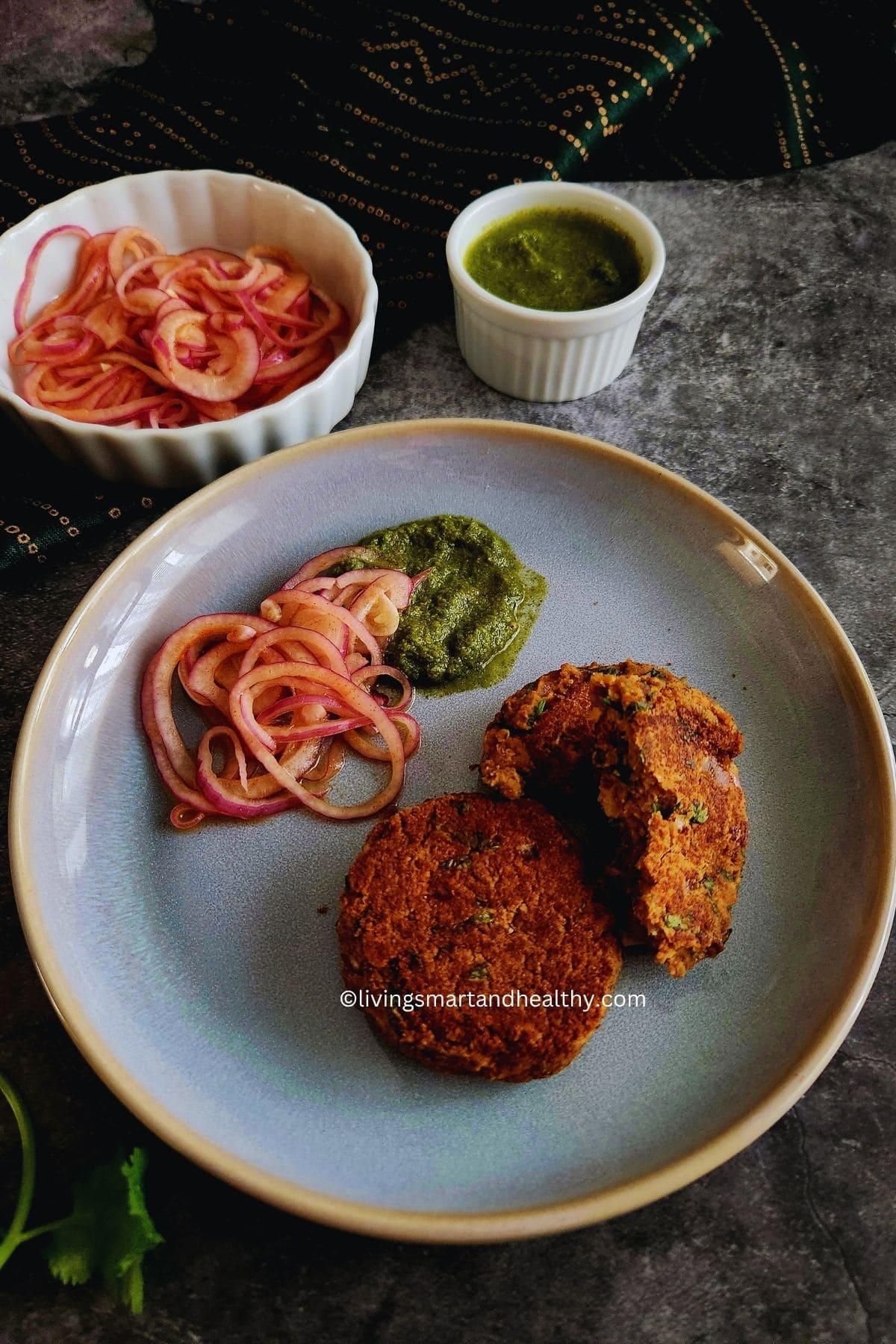 kala chana tikki pan fried golden brown