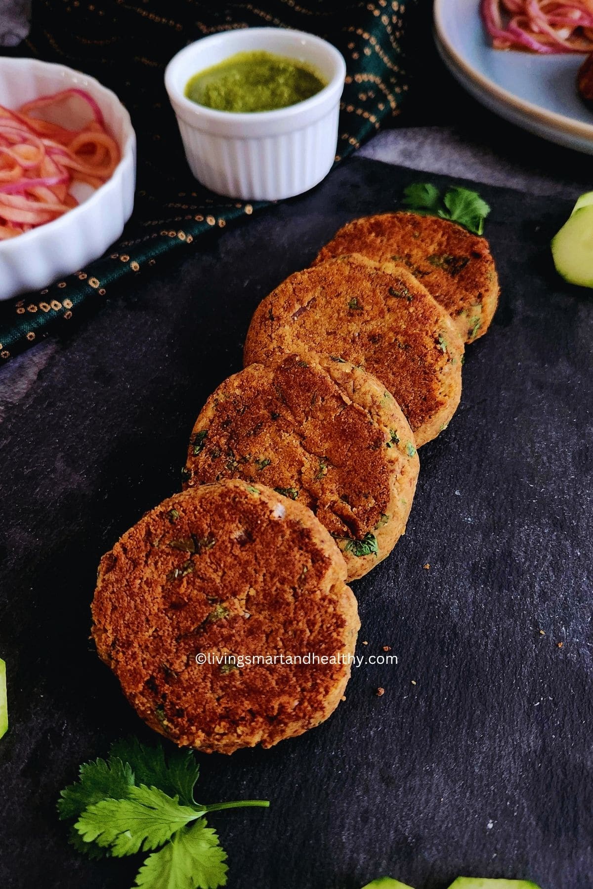 kala chana kebab served with mint chutney